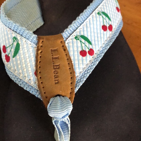 Women’s LL Bean sandals, light blue with cherry design, 6M - Picture 5 of 6